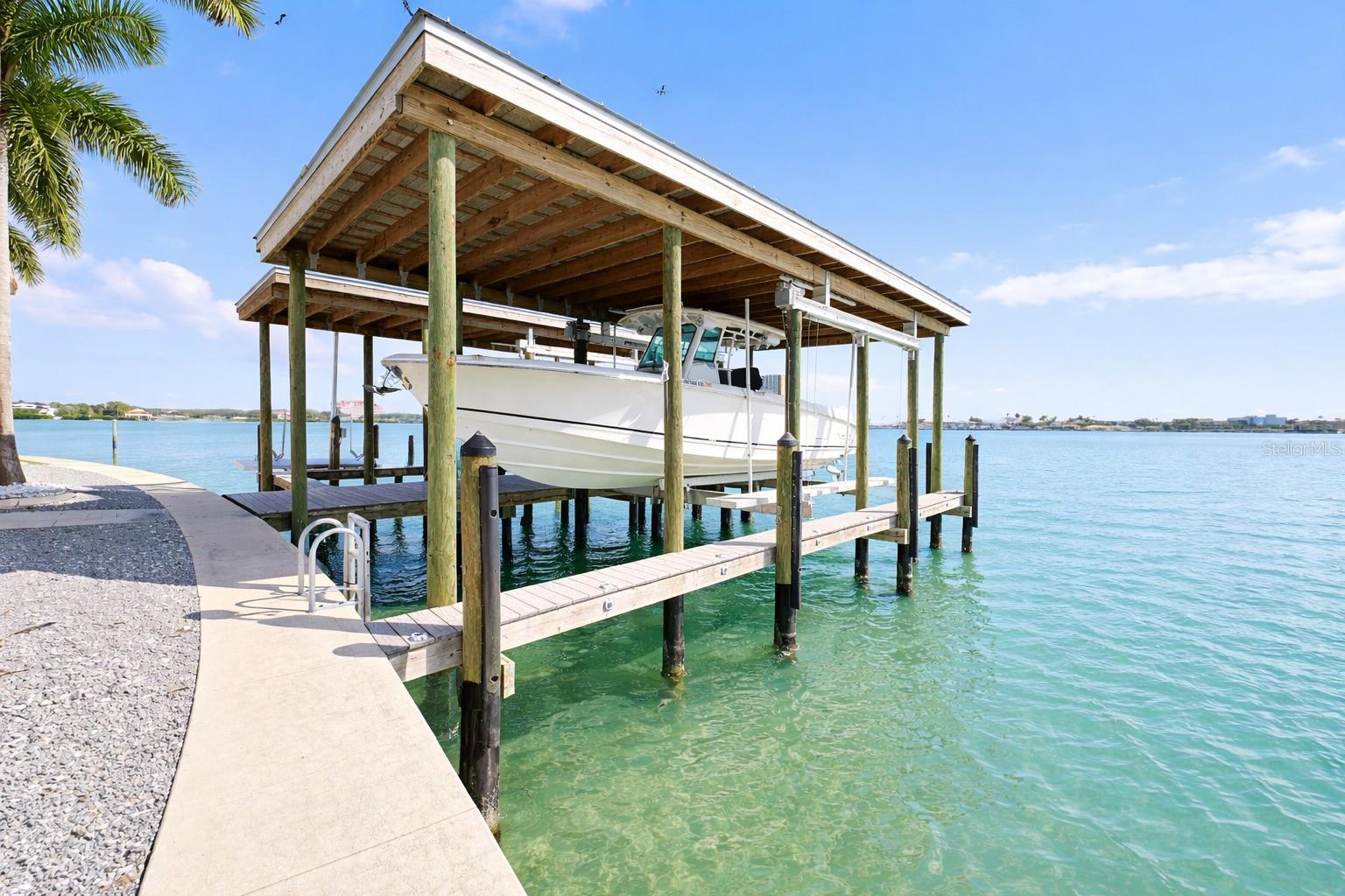 SOUTH CSWY ISLE YACHT CLUB ADD - Residential