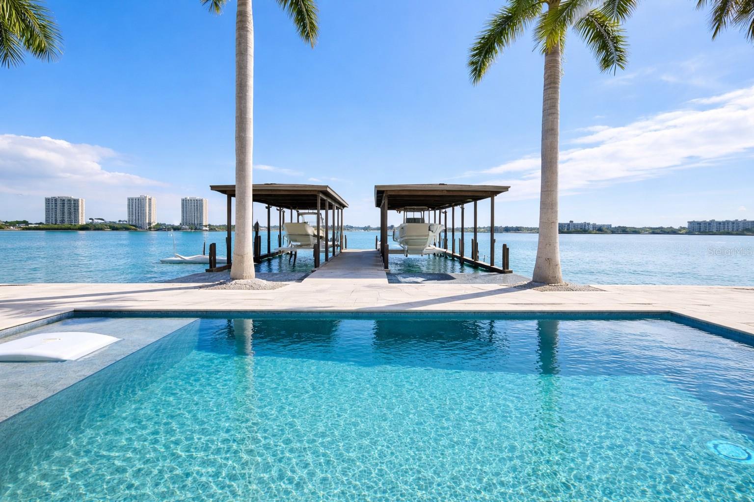 SOUTH CSWY ISLE YACHT CLUB ADD - Residential