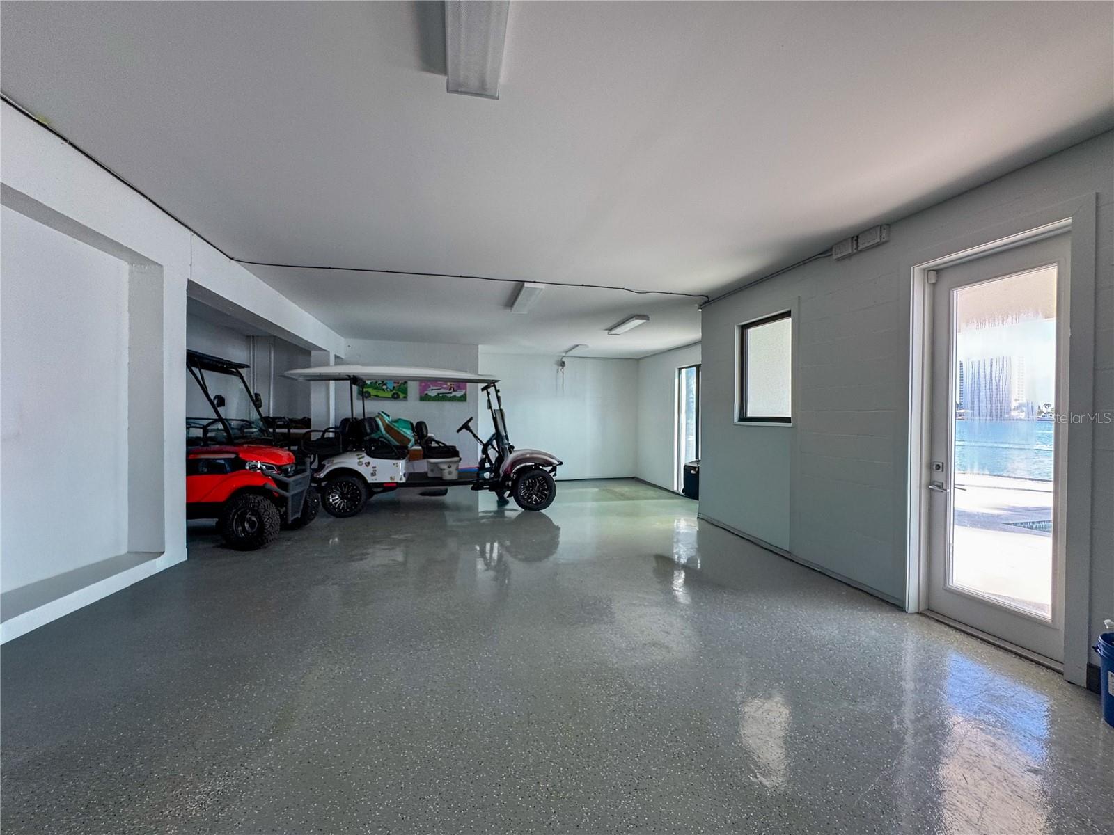 SOUTH CSWY ISLE YACHT CLUB ADD - Residential