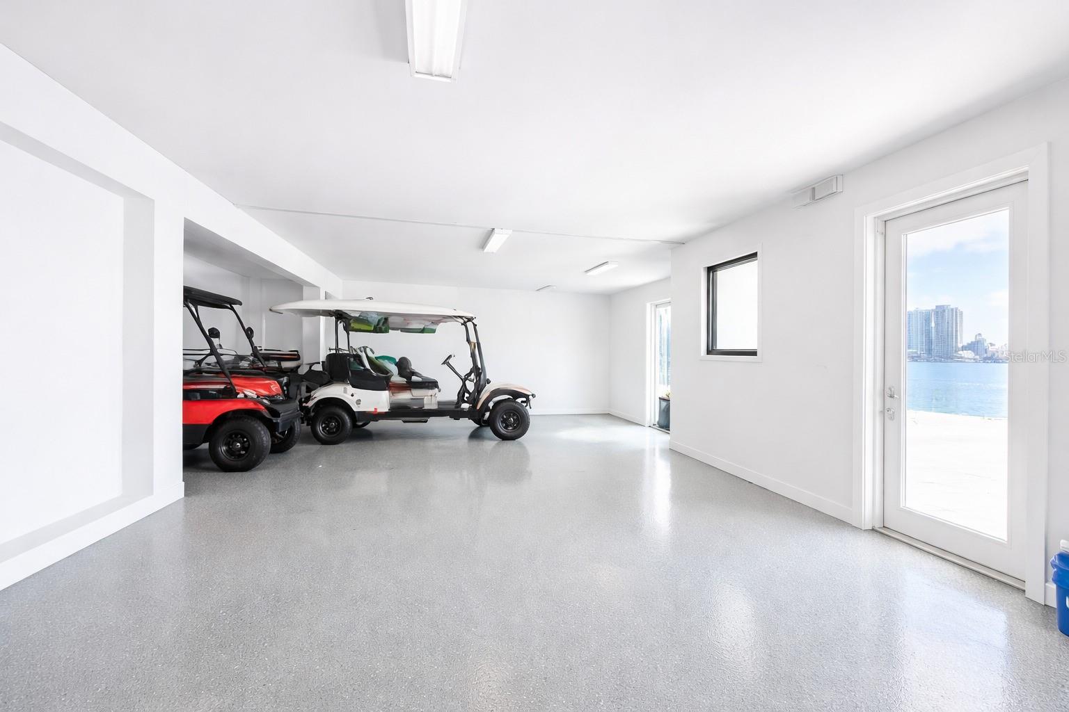 SOUTH CSWY ISLE YACHT CLUB ADD - Residential