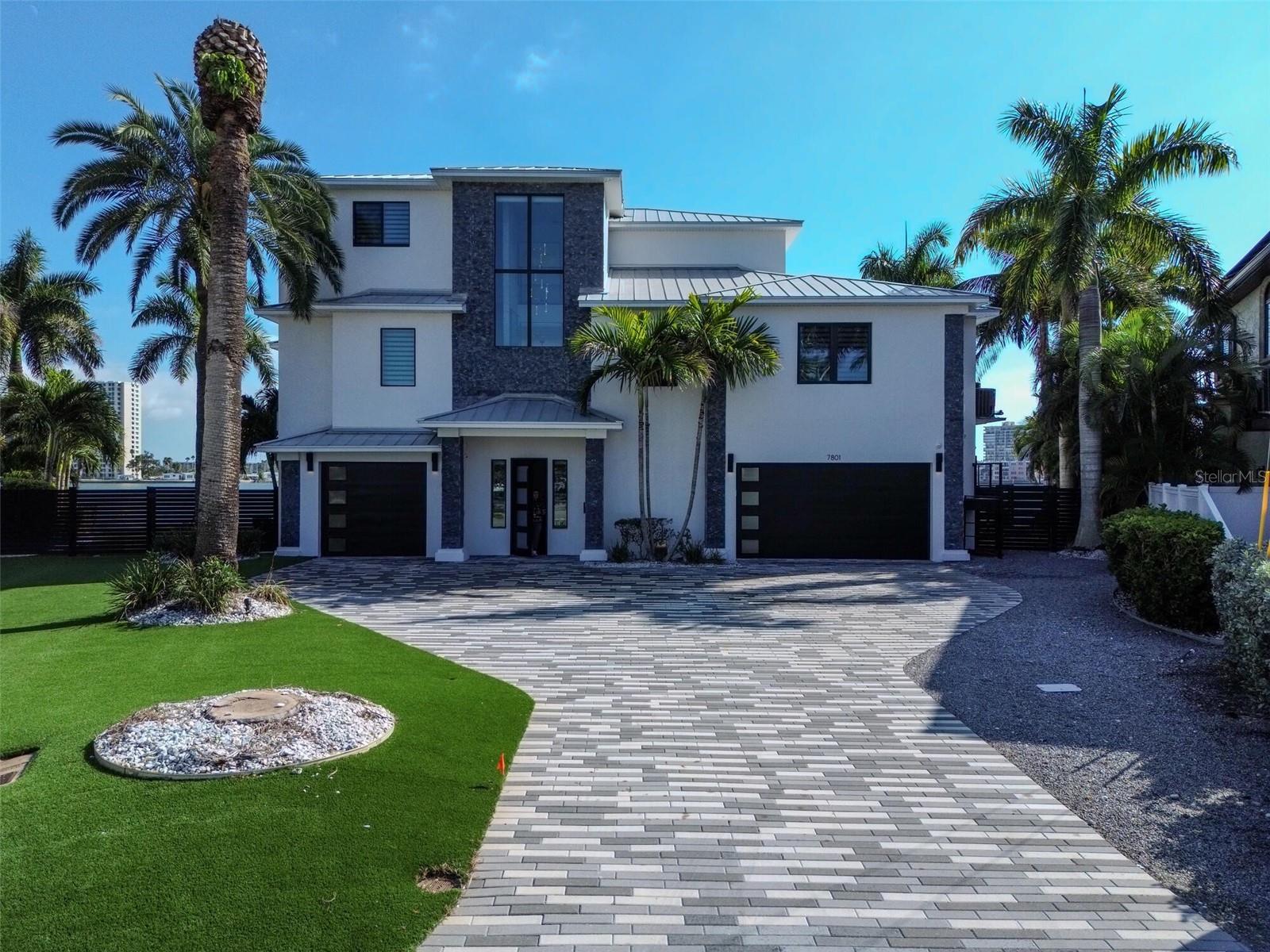 SOUTH CSWY ISLE YACHT CLUB ADD - Residential