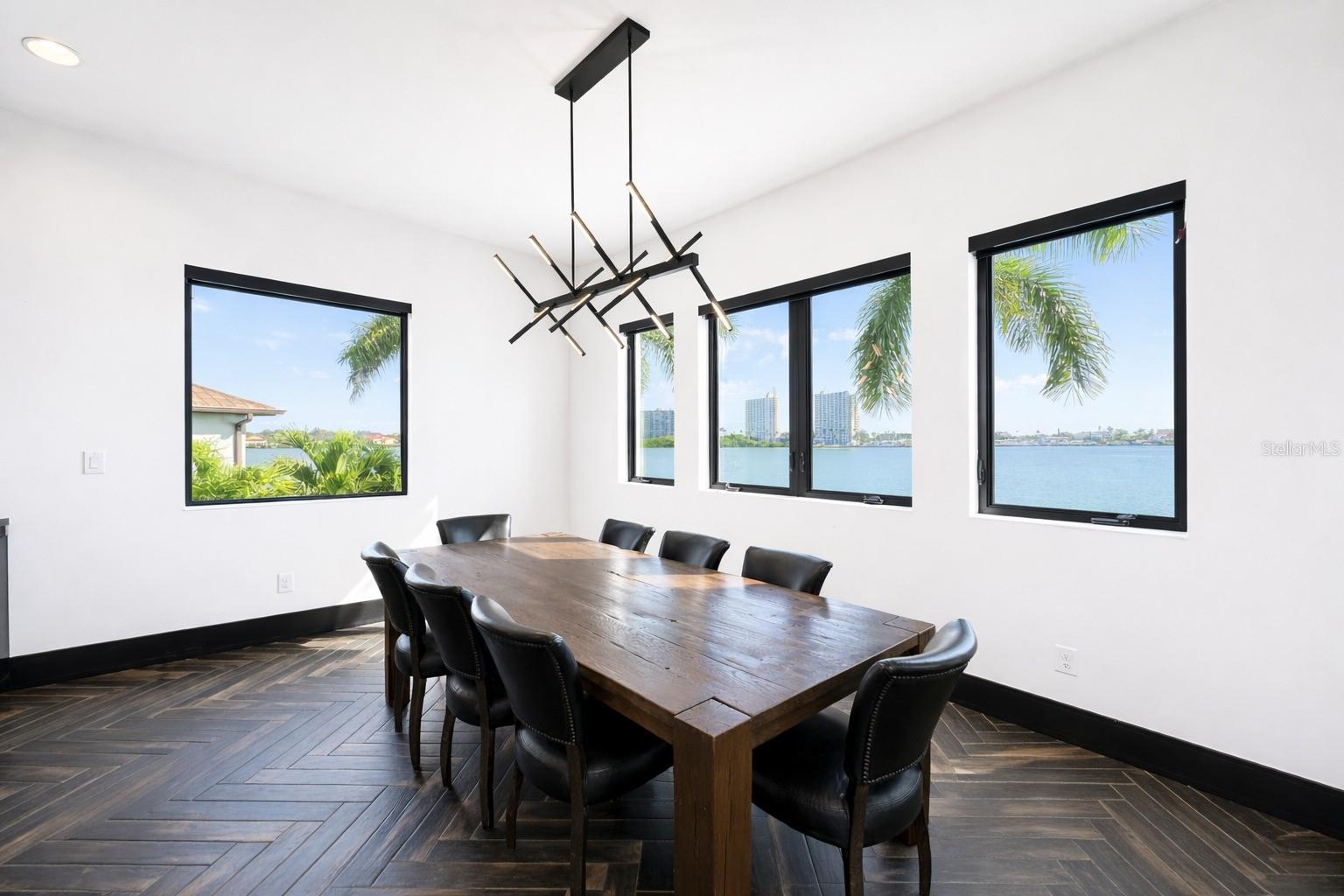 SOUTH CSWY ISLE YACHT CLUB ADD - Residential