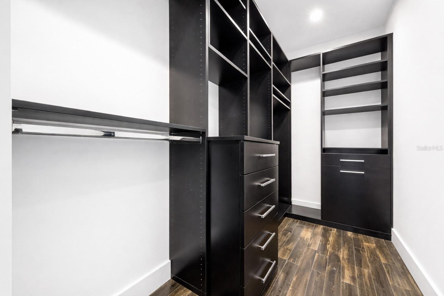 SOUTH CSWY ISLE YACHT CLUB ADD - Residential