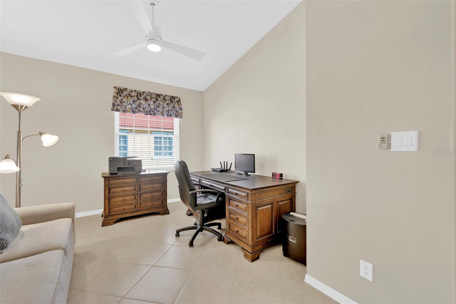 EAGLE RIDGE LAKES CONDO 01 & 02 - Residential