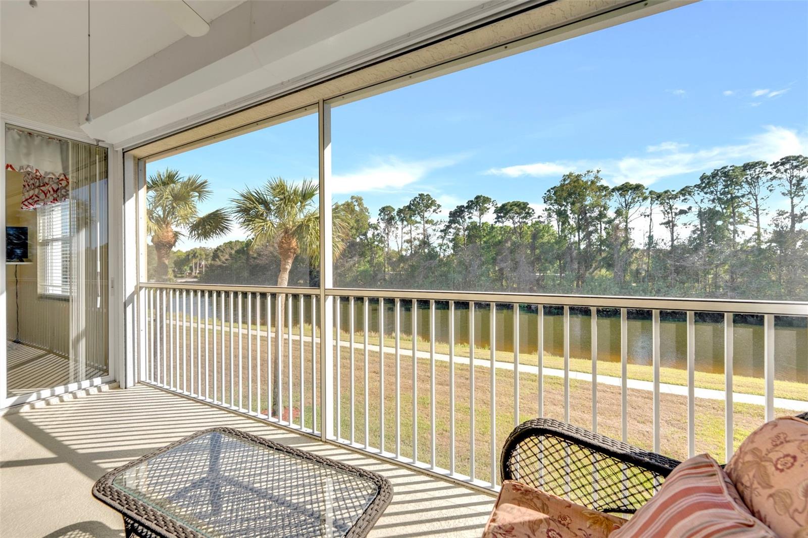 EAGLE RIDGE LAKES CONDO 01 & 02 - Residential