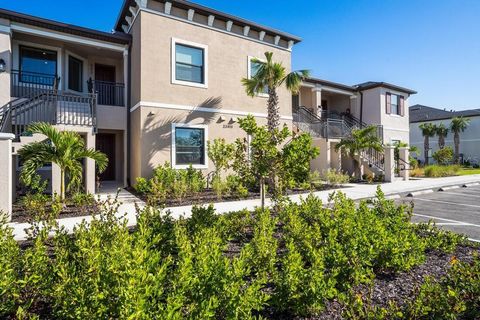 A home in PORT CHARLOTTE