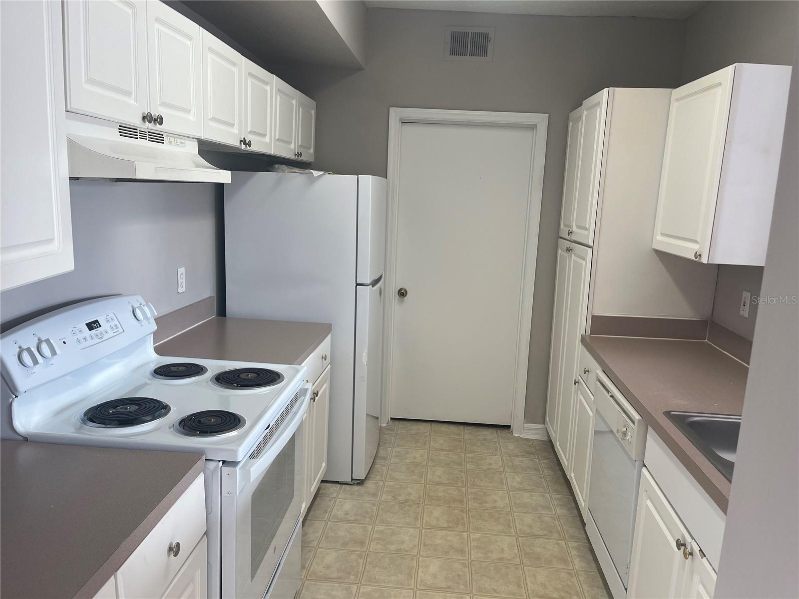 PALMS CLUB CONDO - Residential