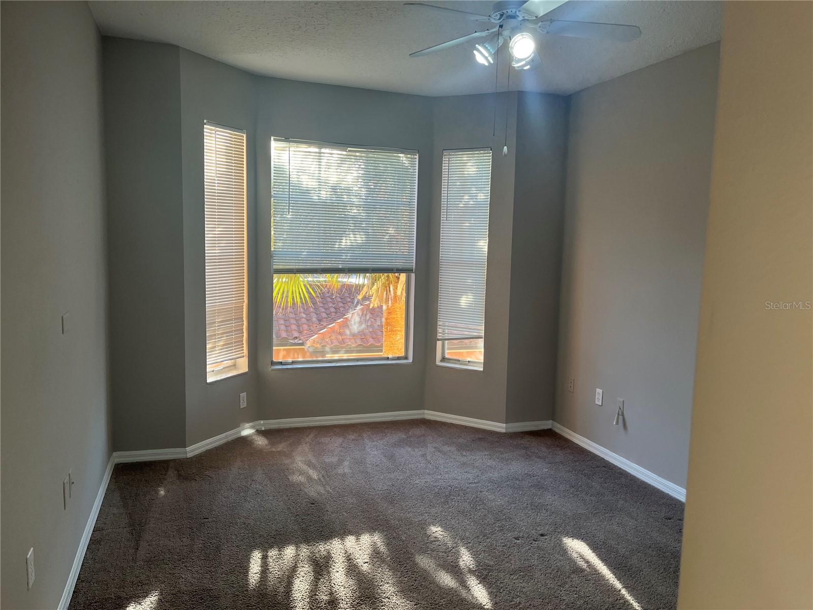 5572 METROWEST BOULEVARD 20