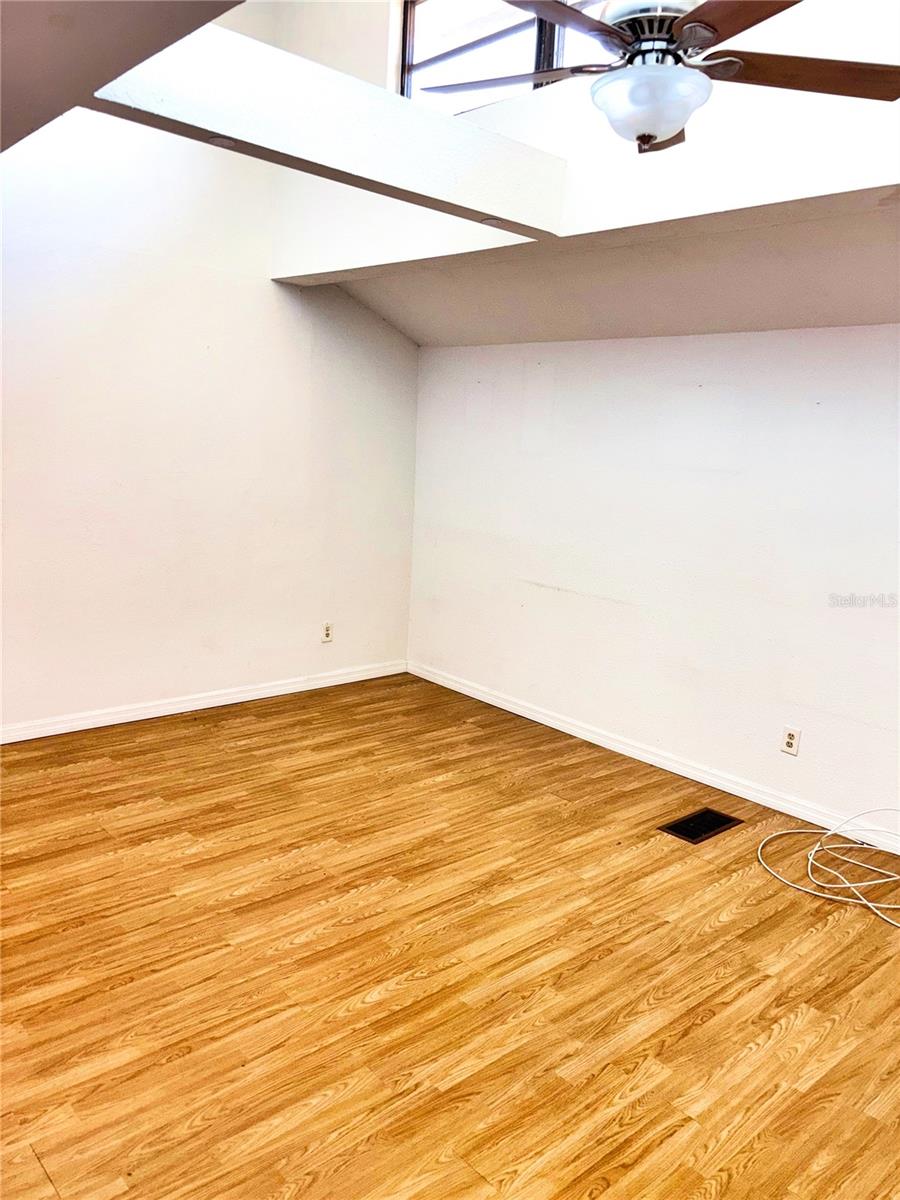 INVERNESS CONDO - Residential