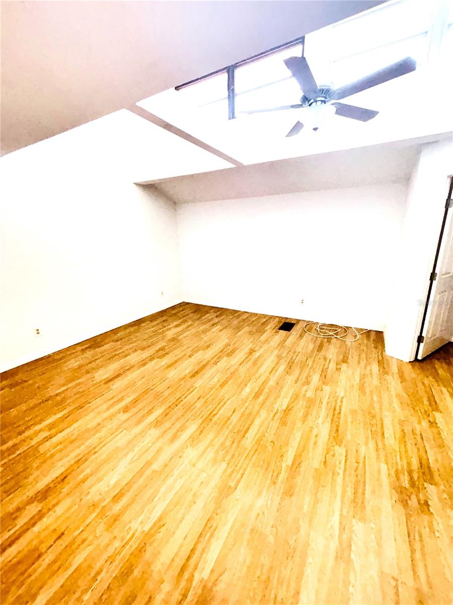 INVERNESS CONDO - Residential