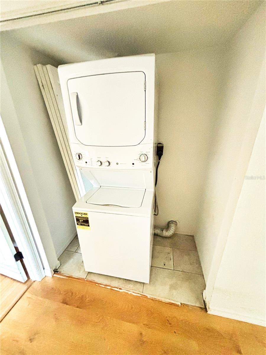 INVERNESS CONDO - Residential