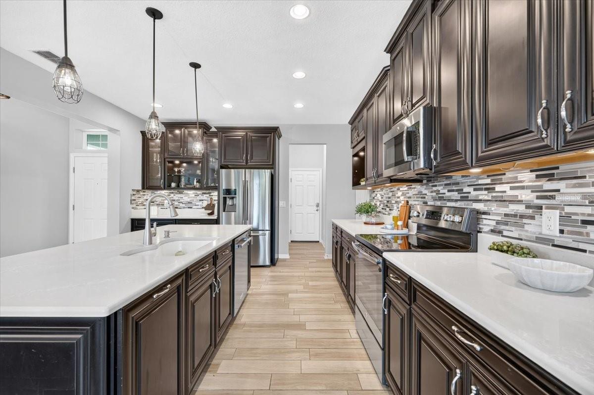 11528 CROWNED SPARROW LANE