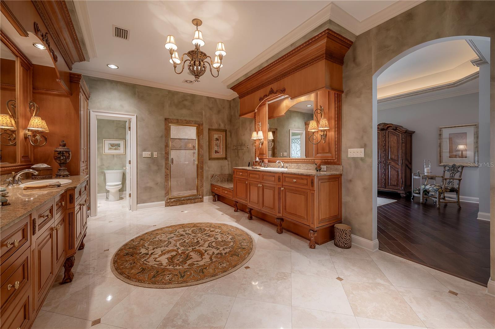 CHEVAL - Residential