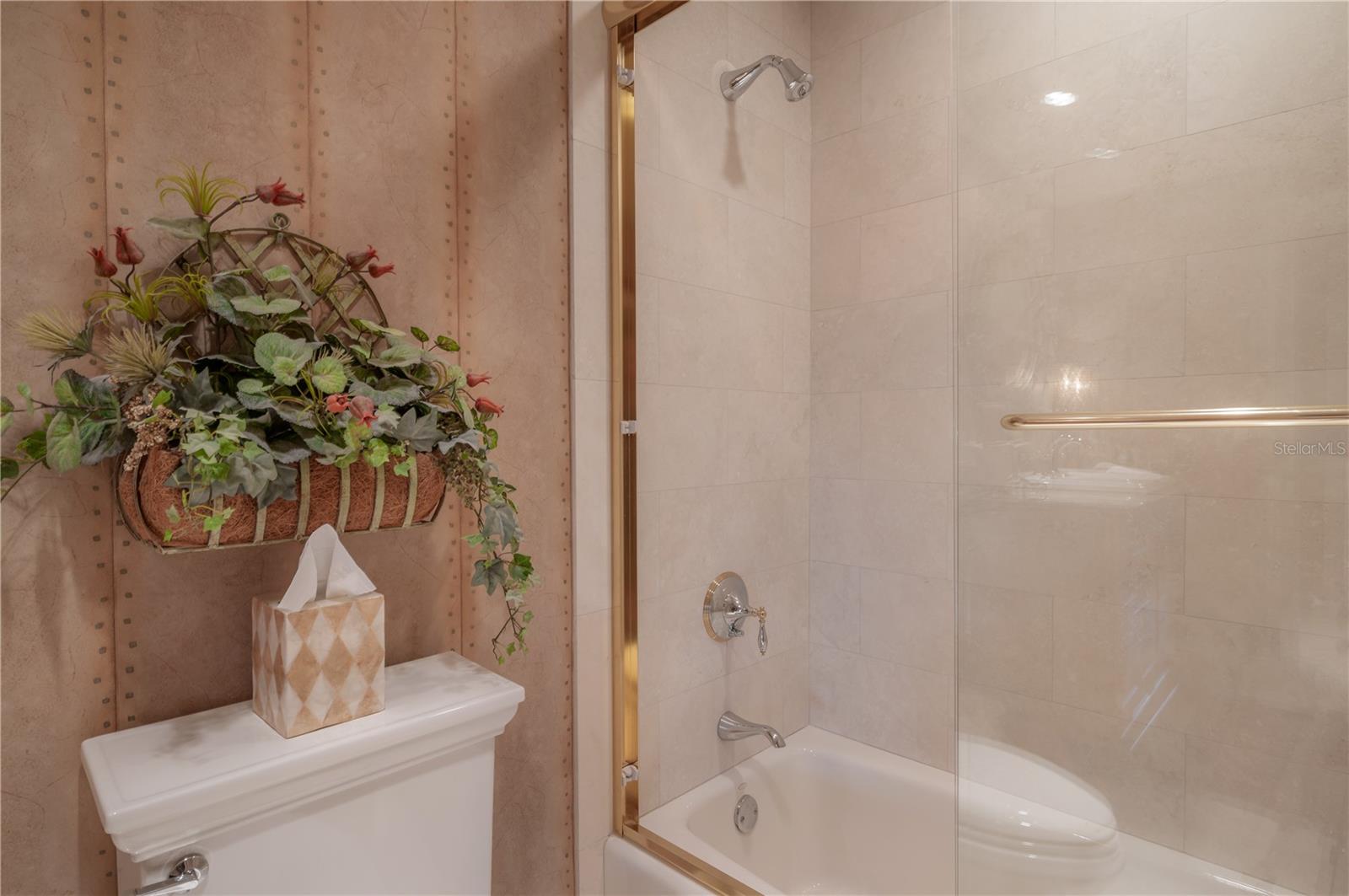 CHEVAL - Residential