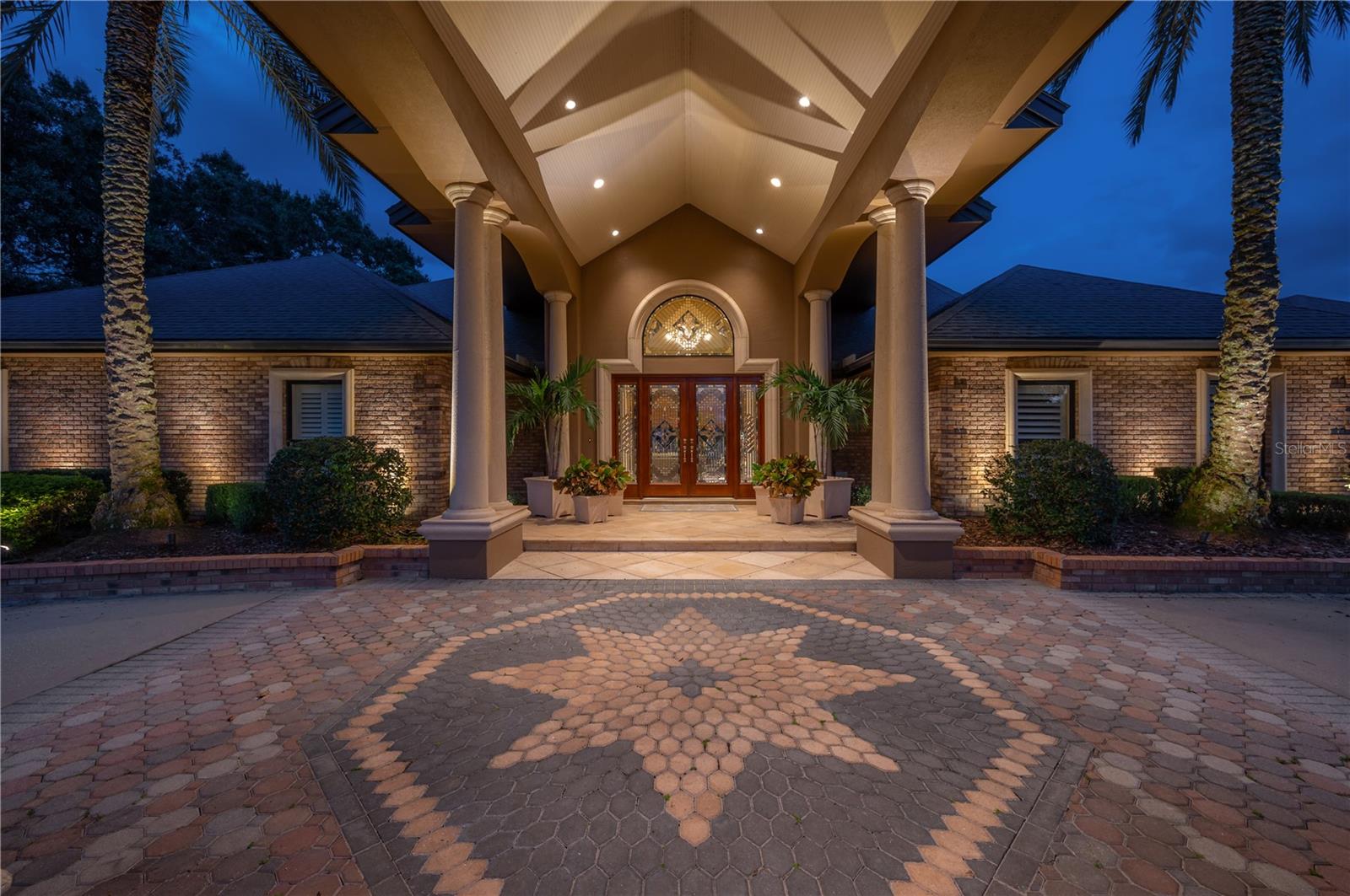 CHEVAL - Residential