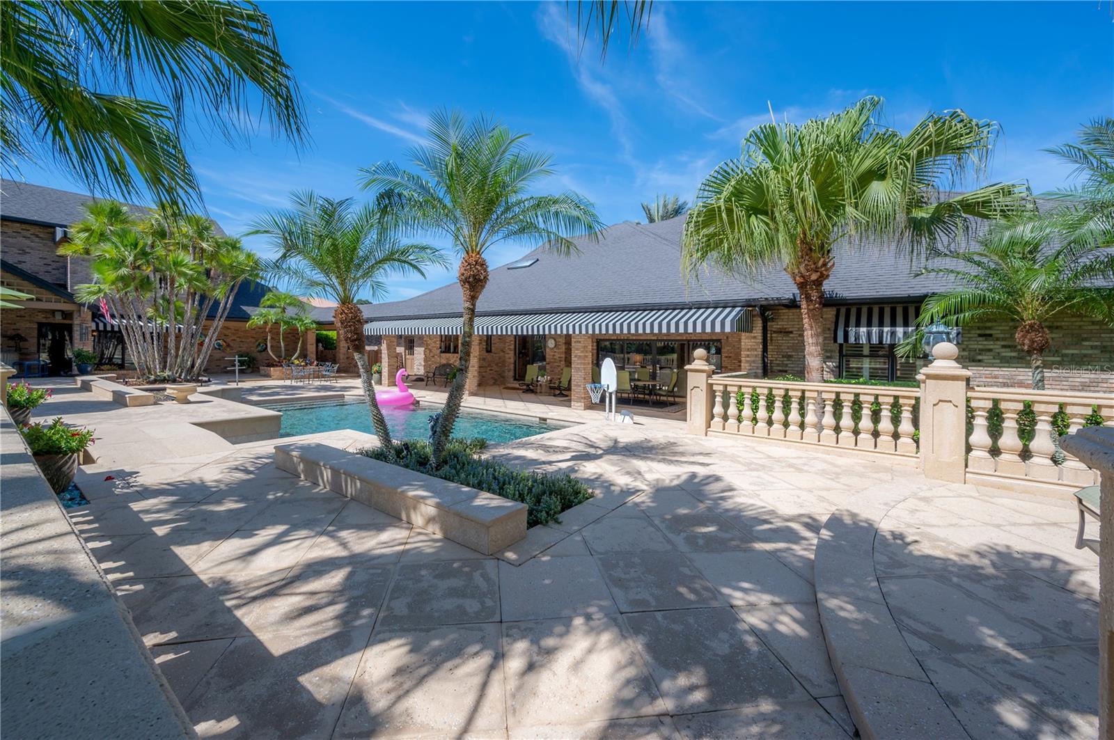 CHEVAL - Residential