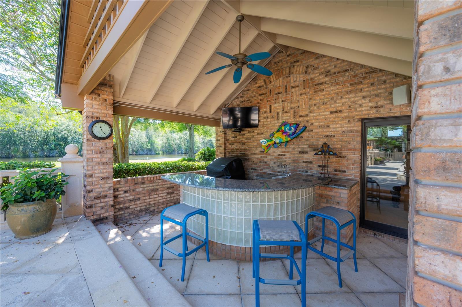 CHEVAL - Residential