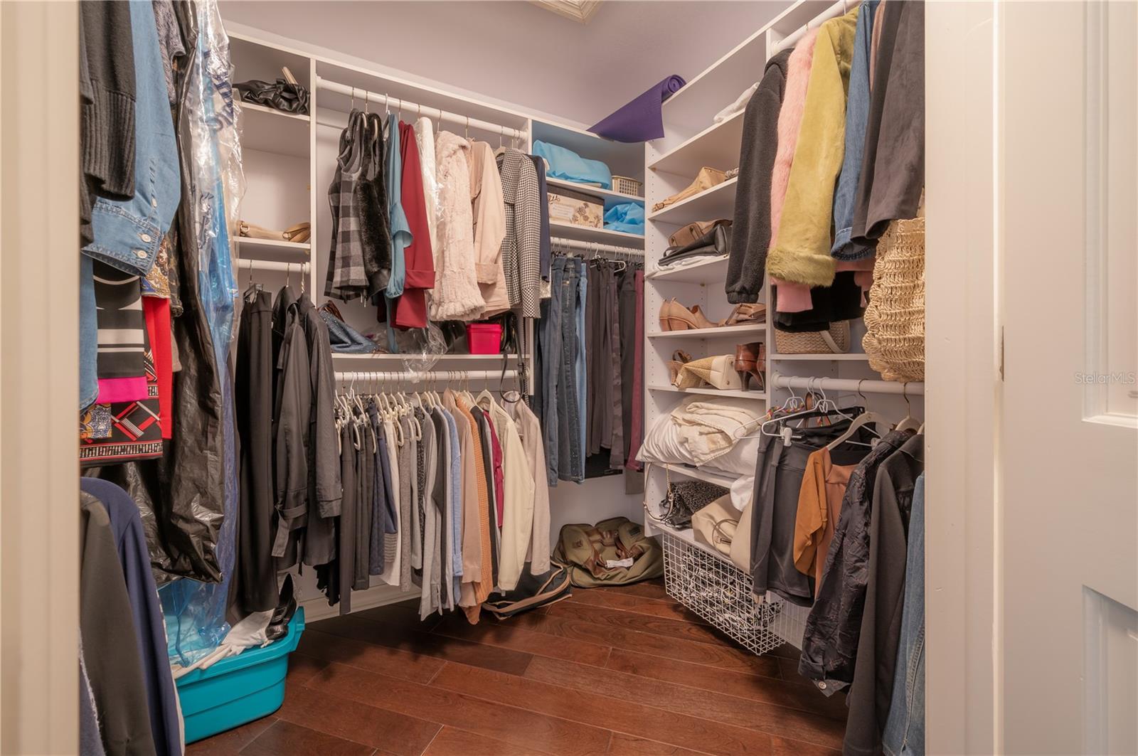 CHEVAL - Residential