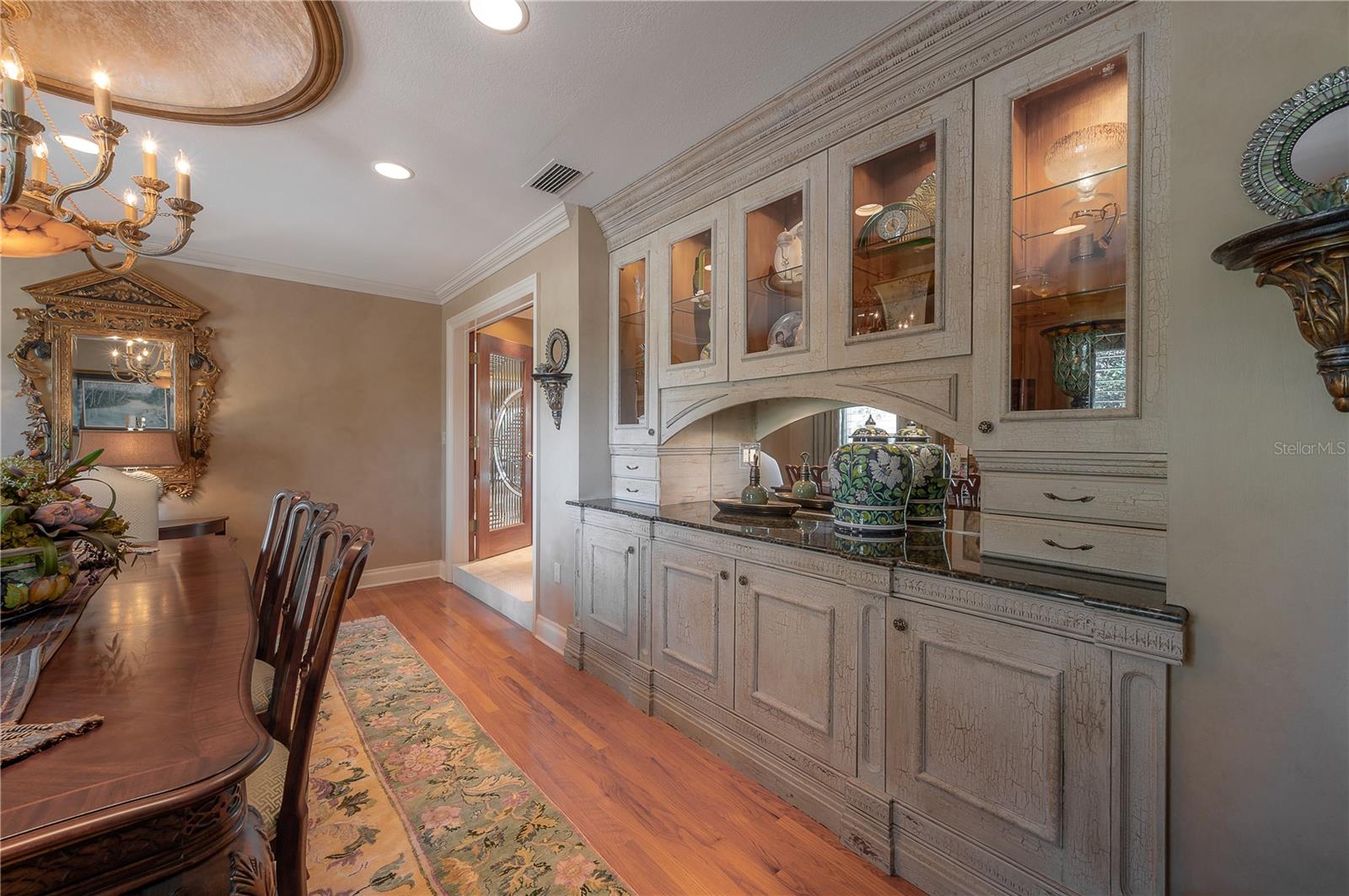 CHEVAL - Residential