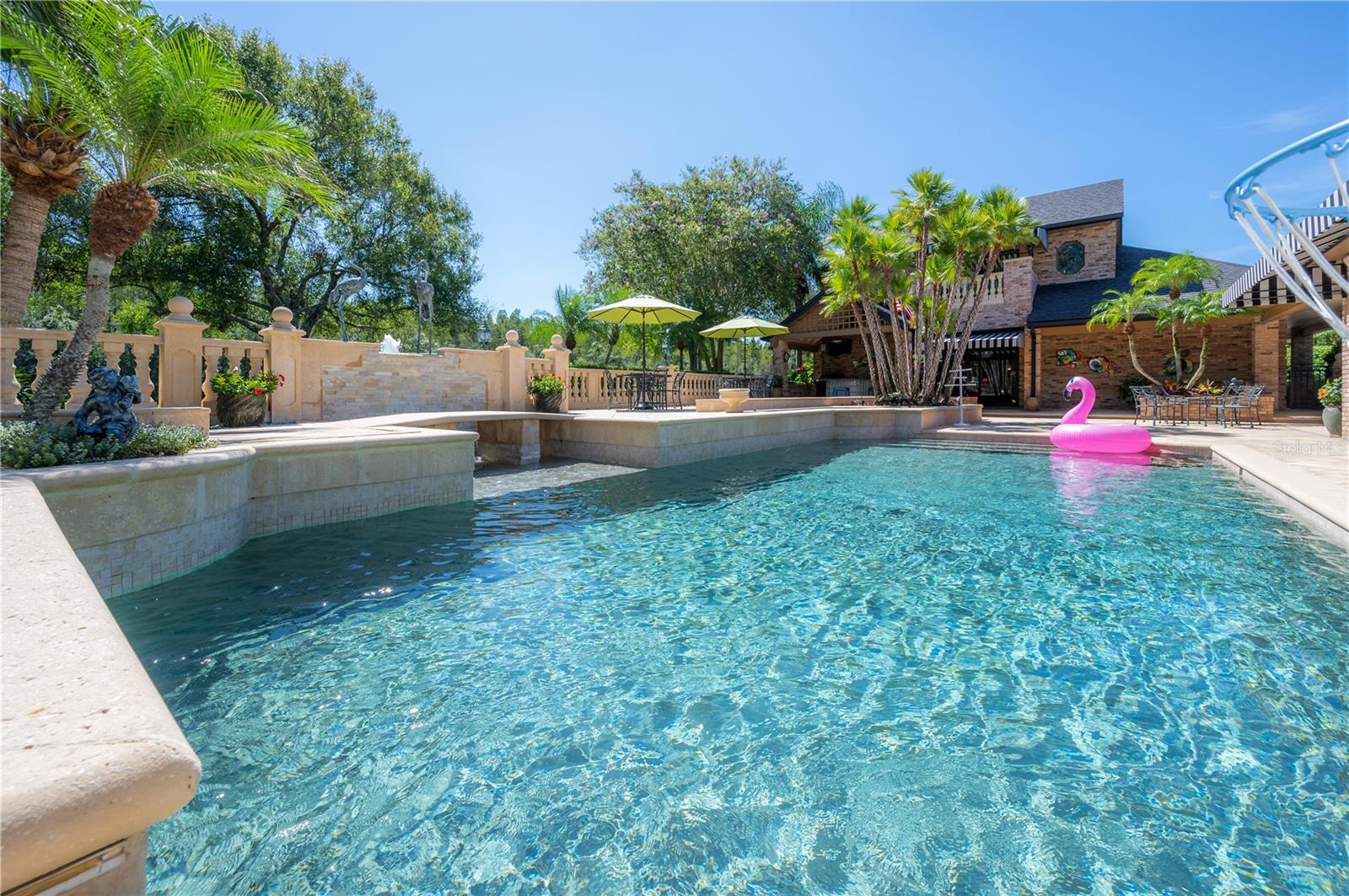 CHEVAL - Residential