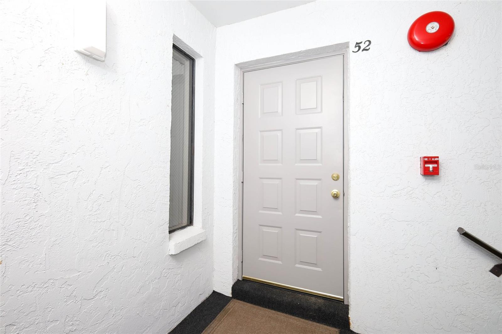 954 COURTYARD LANE 52