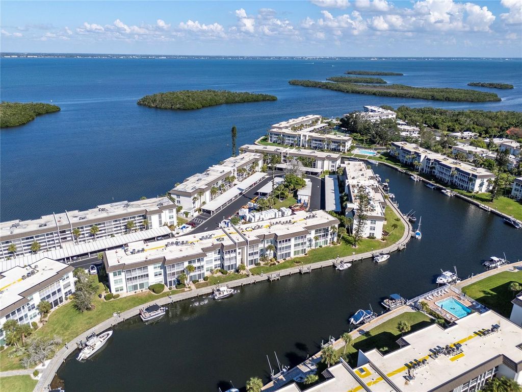 Photo of 4390 Exeter Drive #305, Longboat Key, FL 34228 (MLS # A4670603)
