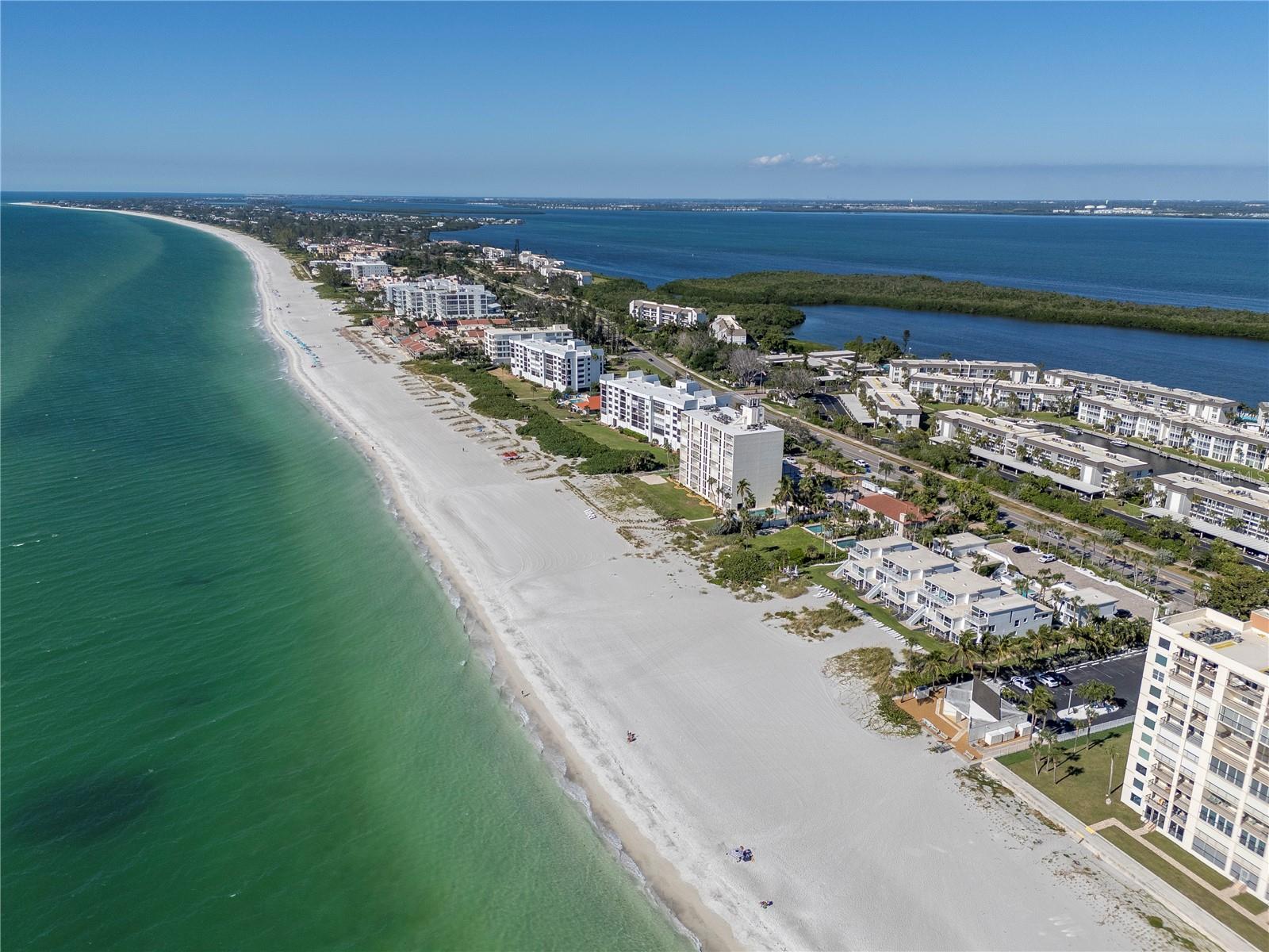 LONGBOAT HARBOUR - Residential