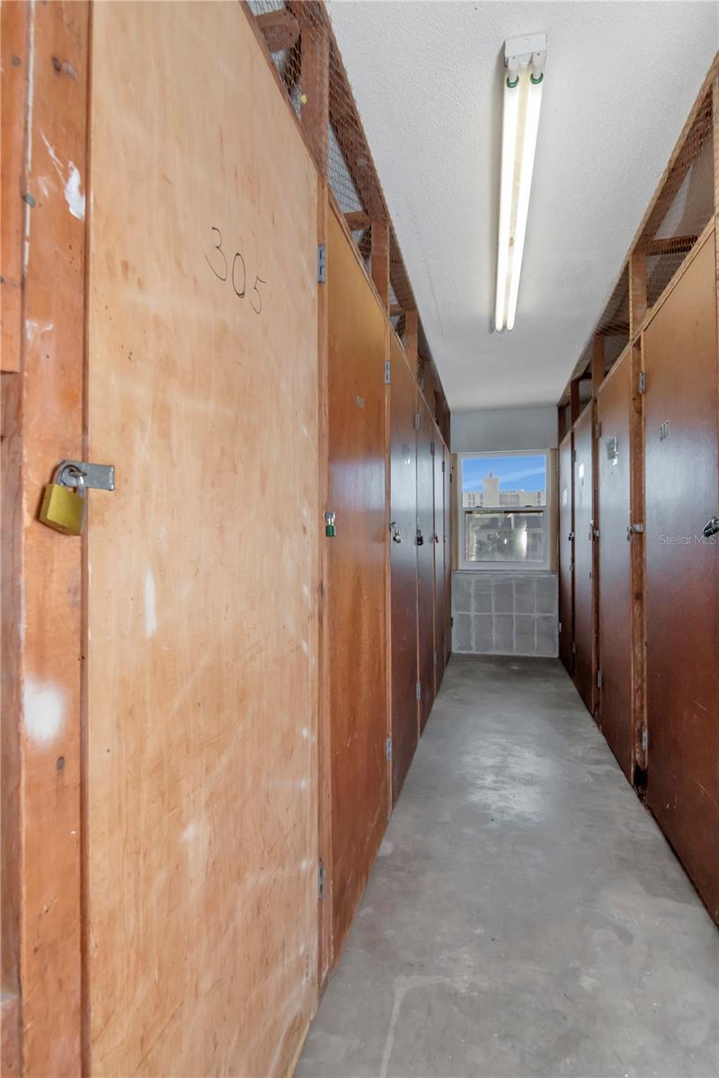 LONGBOAT HARBOUR - Residential