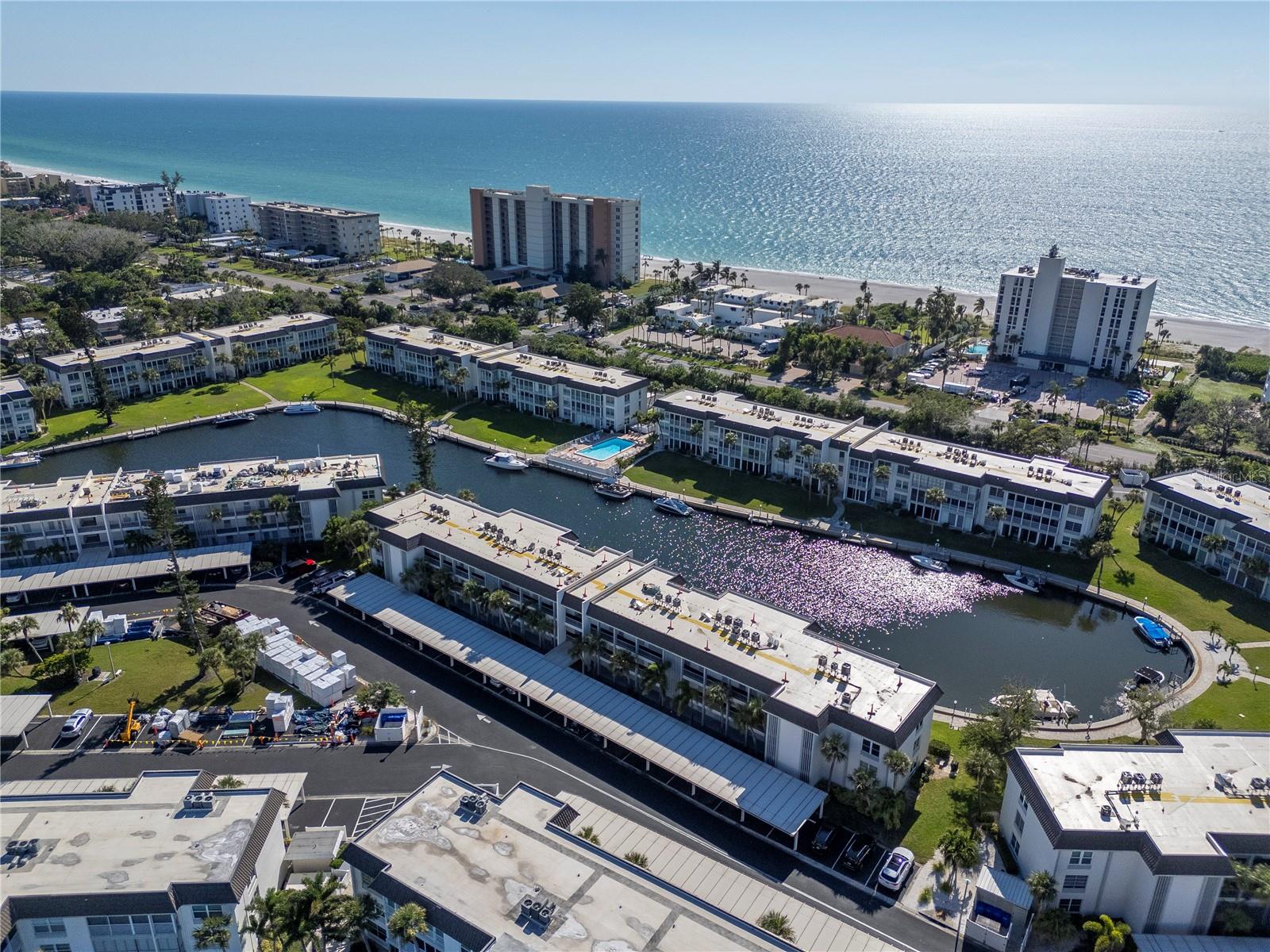 LONGBOAT HARBOUR - Residential