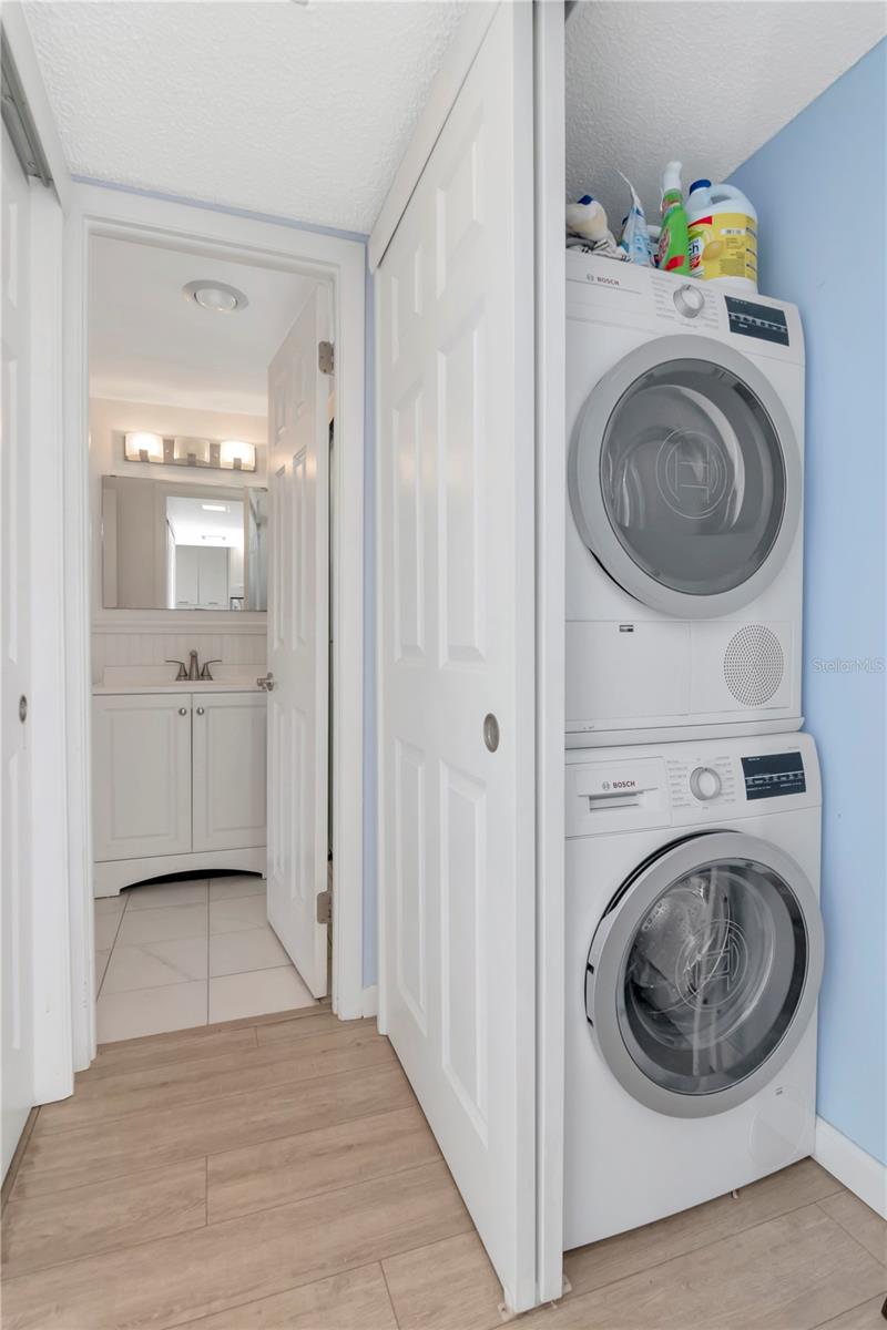 LONGBOAT HARBOUR - Residential