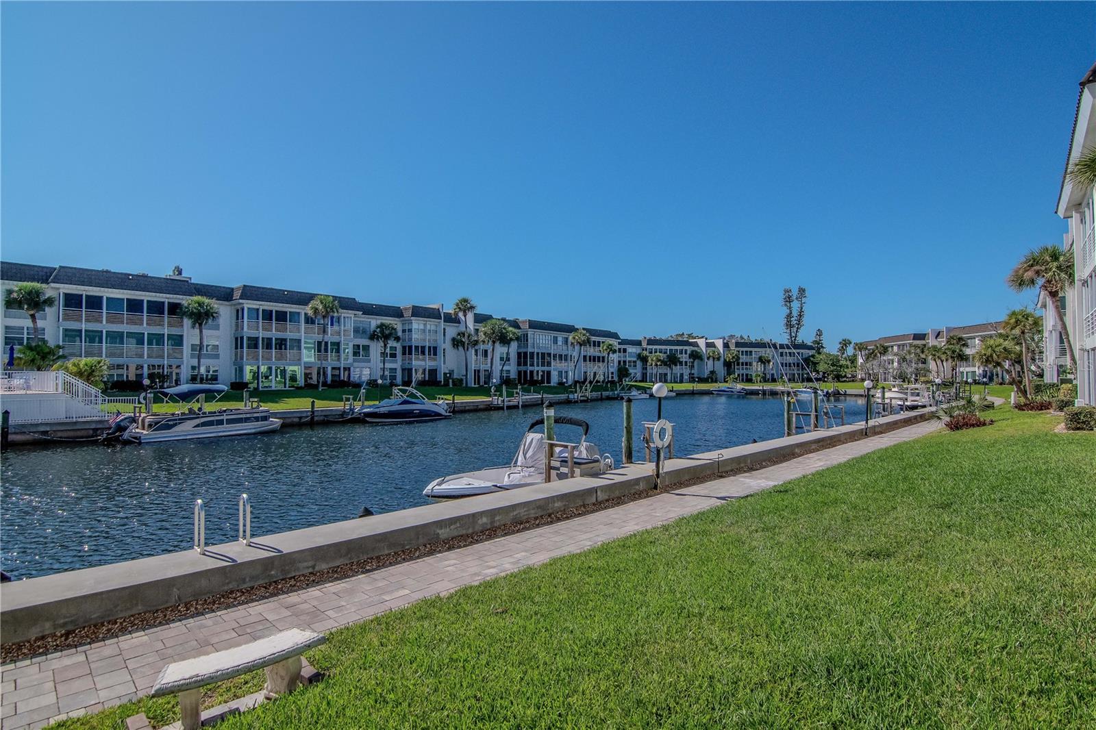 LONGBOAT HARBOUR - Residential