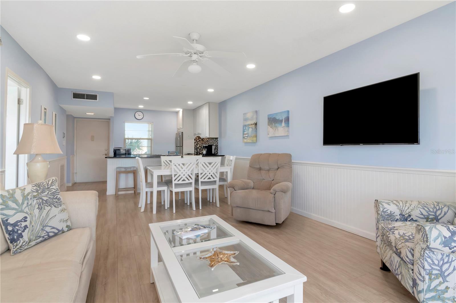 4390 EXETER DRIVE 305