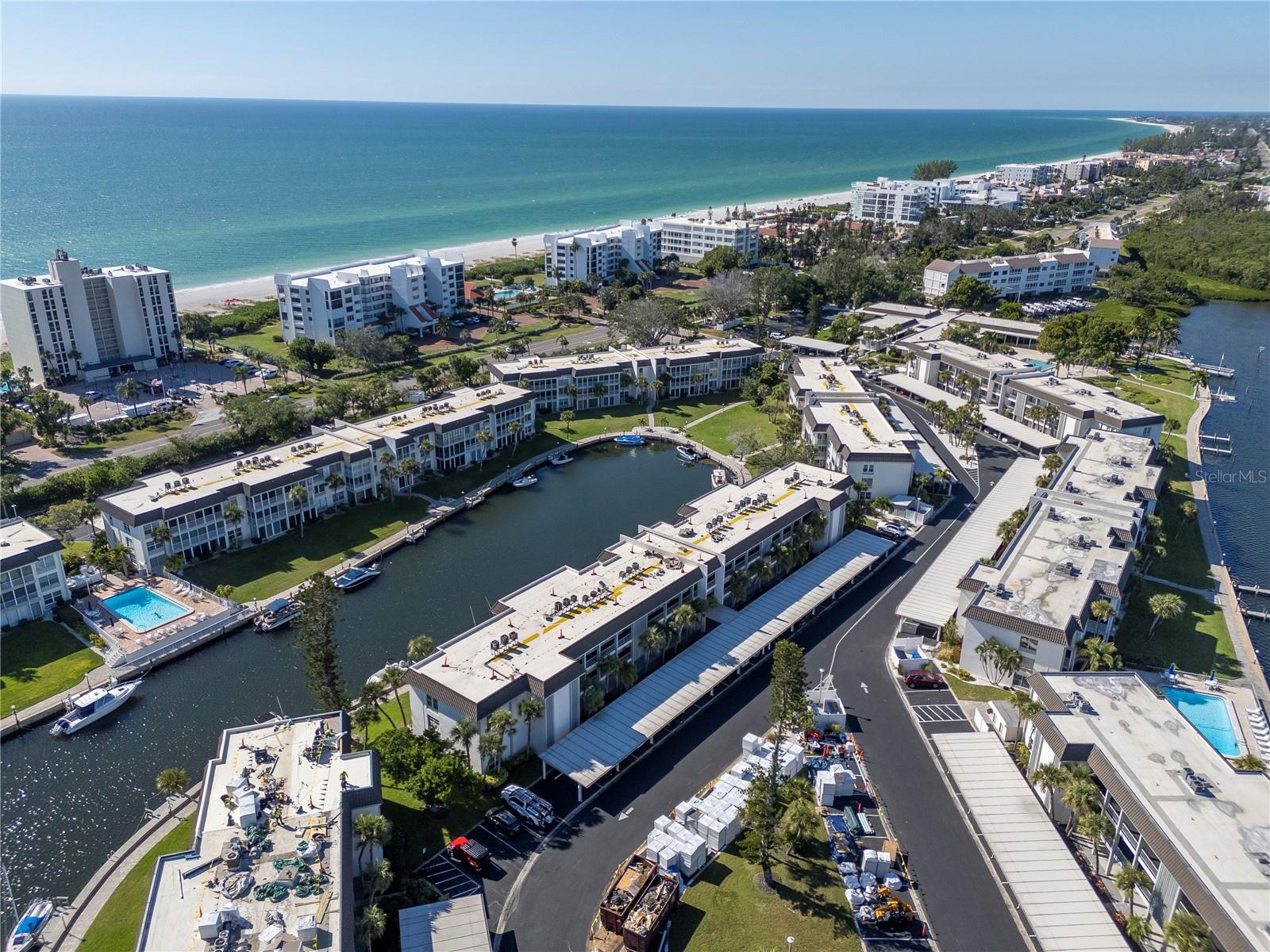 LONGBOAT HARBOUR - Residential