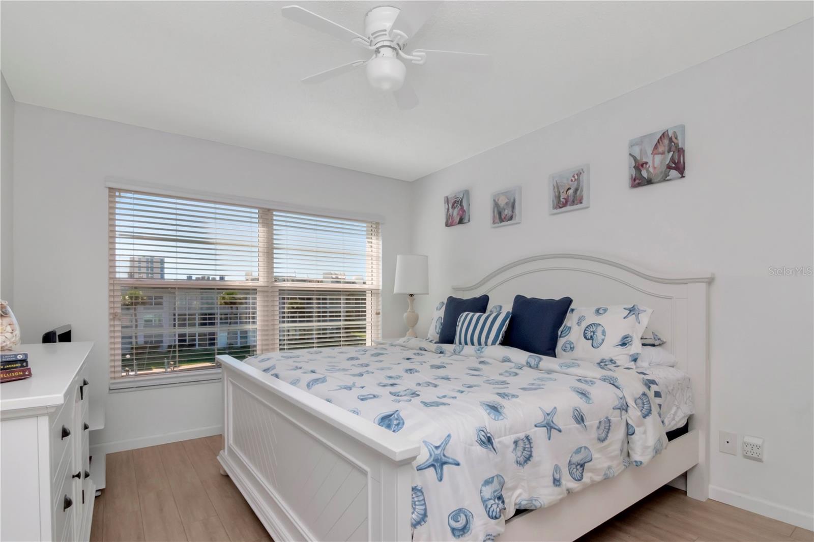 LONGBOAT HARBOUR - Residential