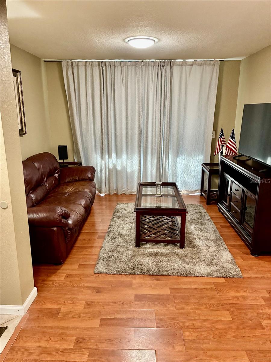 THE RESIDENCE - Residential