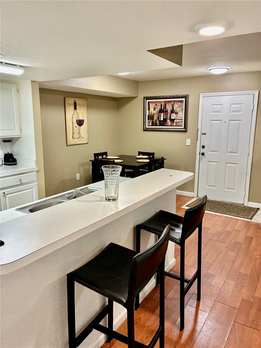 THE RESIDENCE - Residential