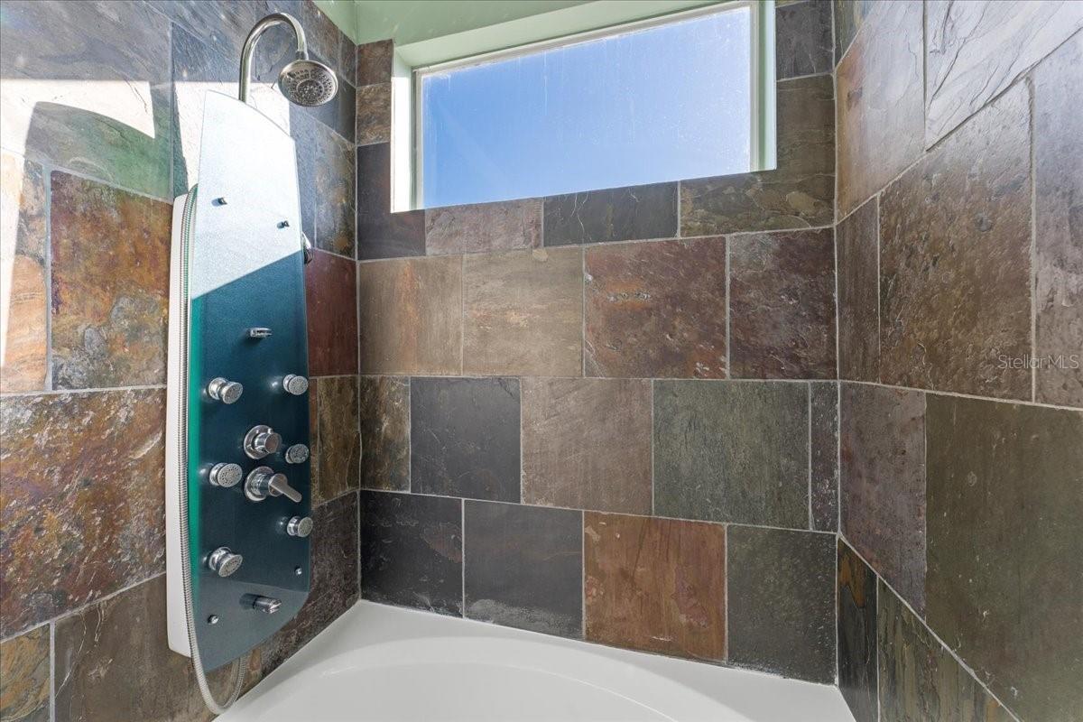 VISTA VERDE UNIT II - Residential