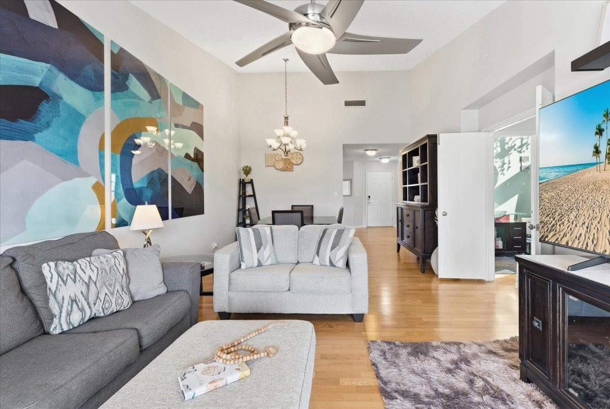 VISTA VERDE UNIT II - Residential