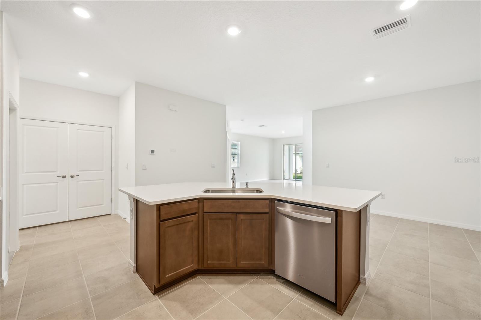 MIRADA - Residential Lease