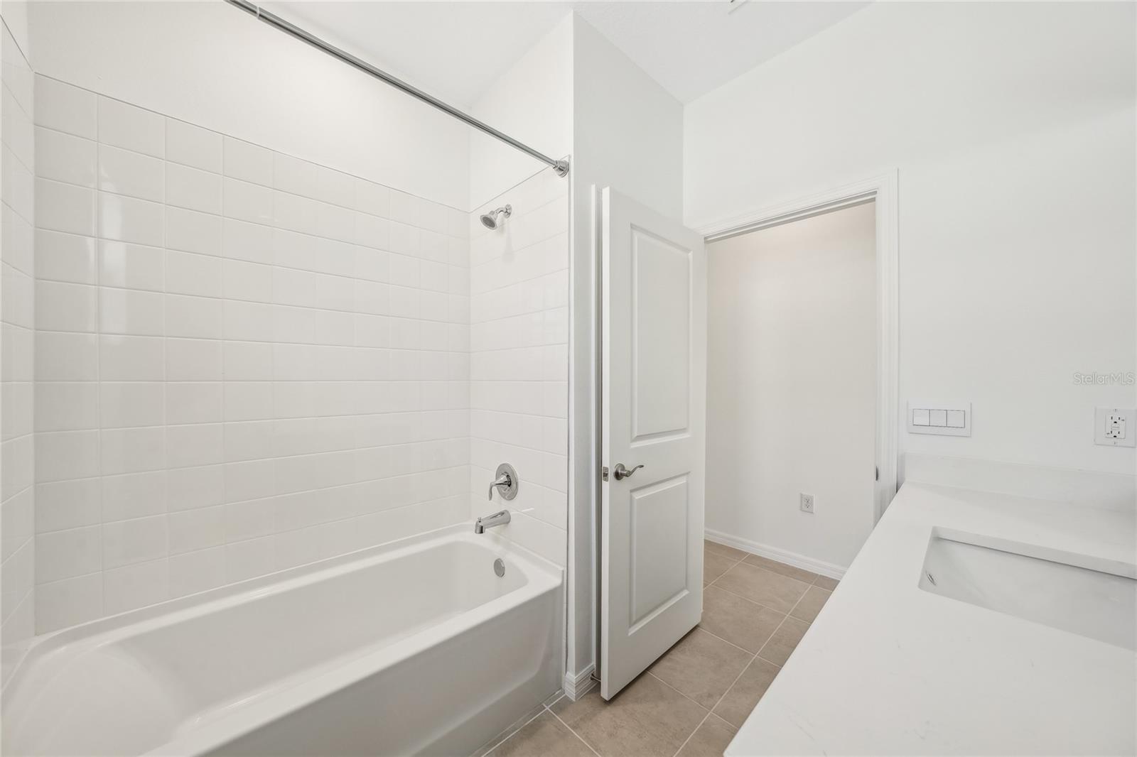 MIRADA - Residential Lease