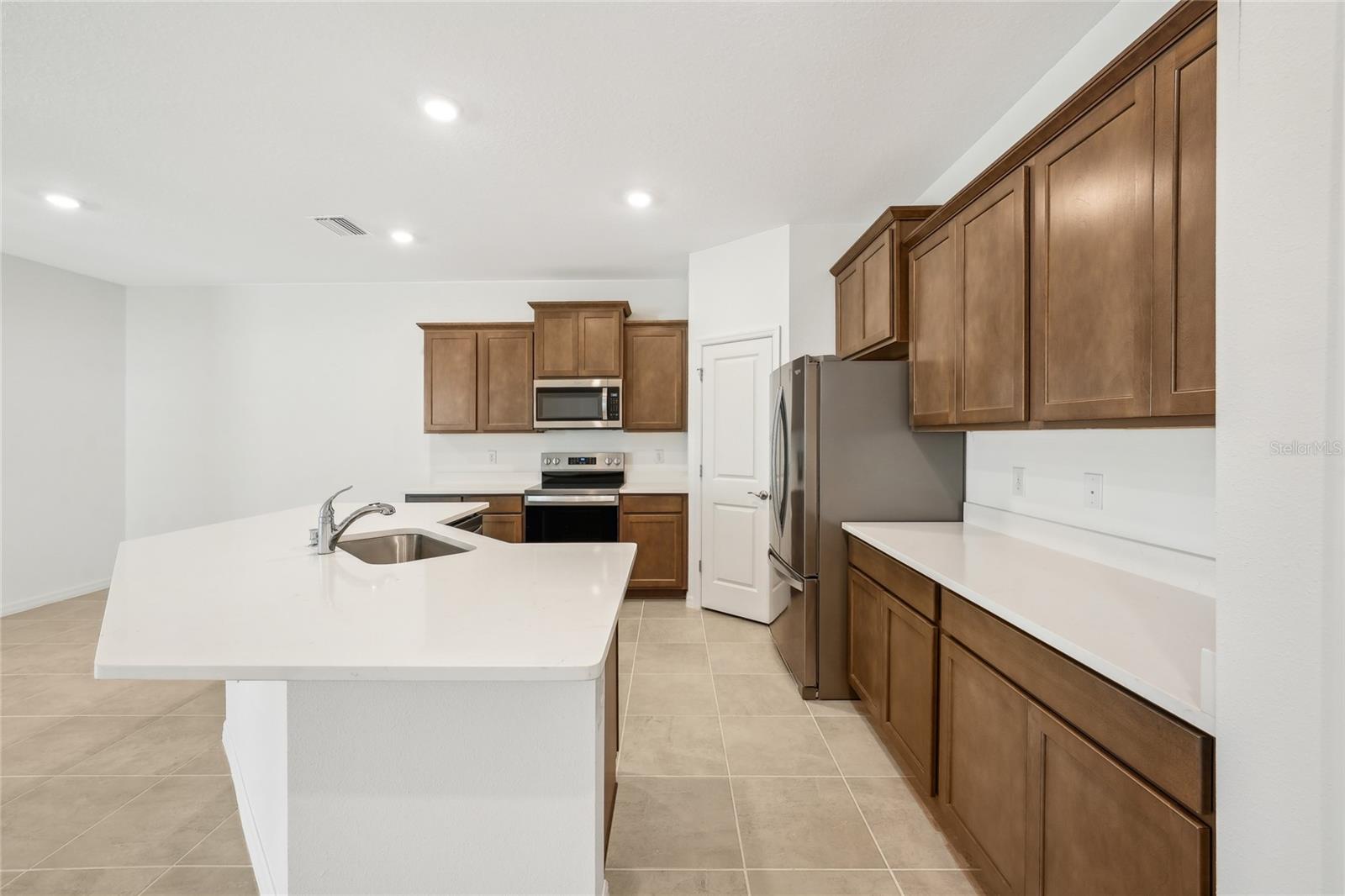 MIRADA - Residential Lease