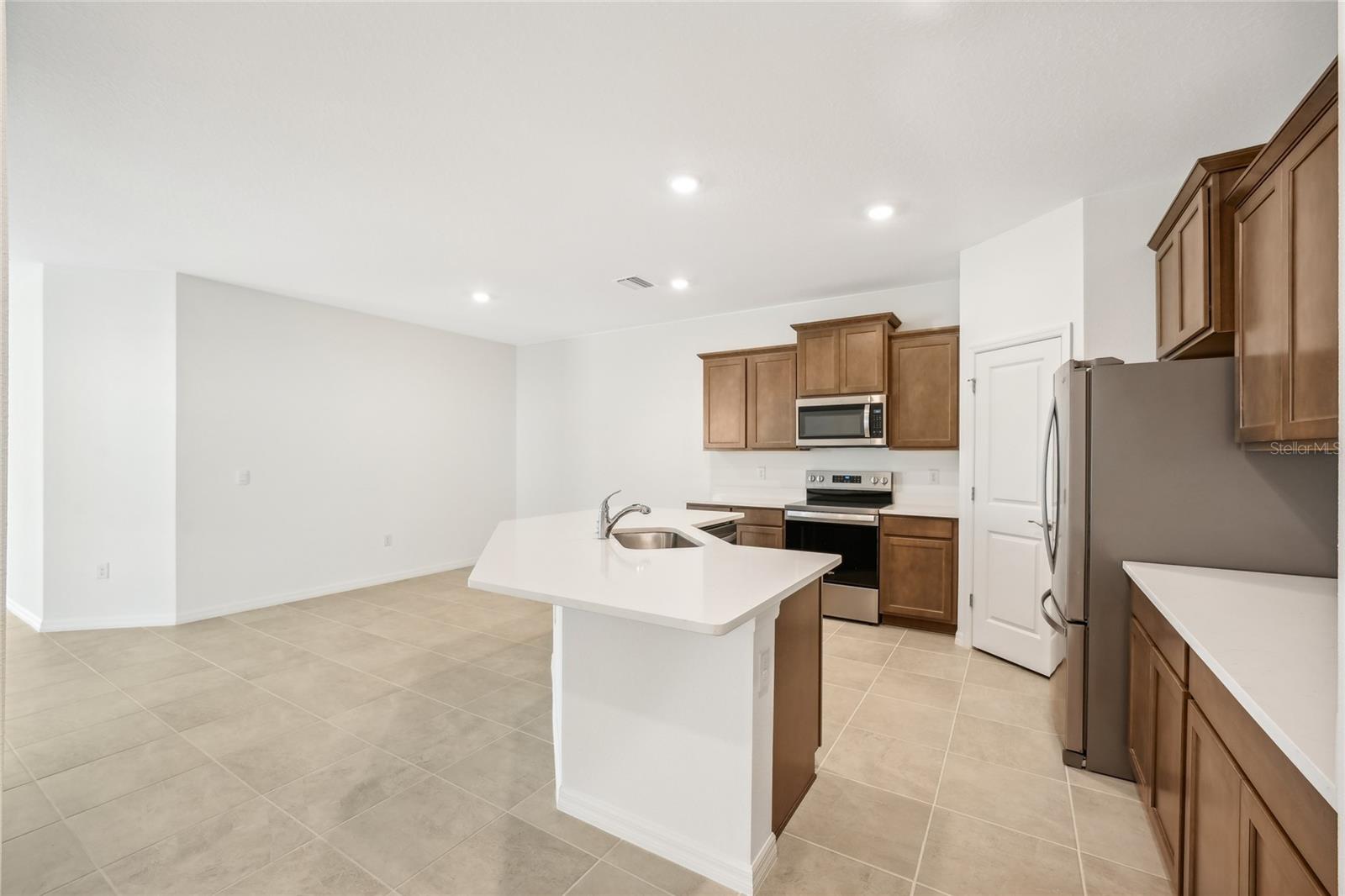 MIRADA - Residential Lease