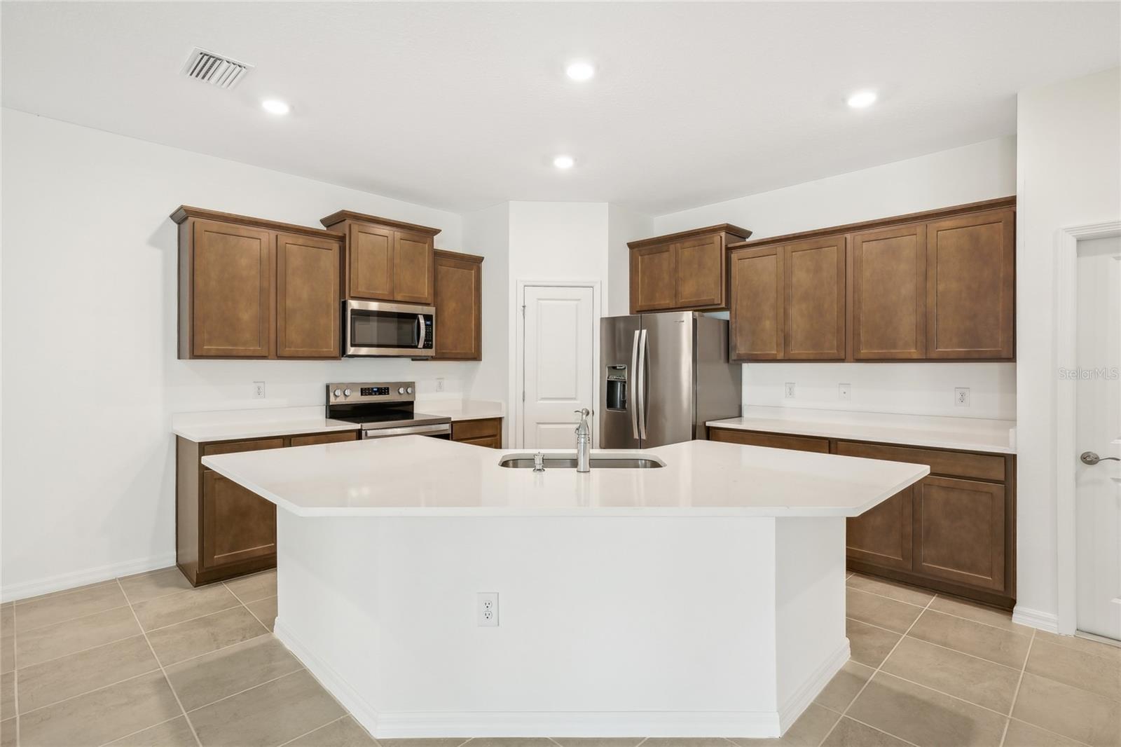 MIRADA - Residential Lease