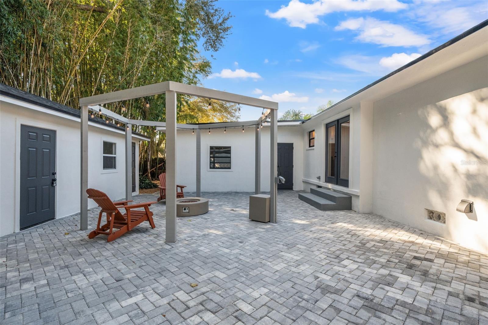 RIO VISTA - Residential