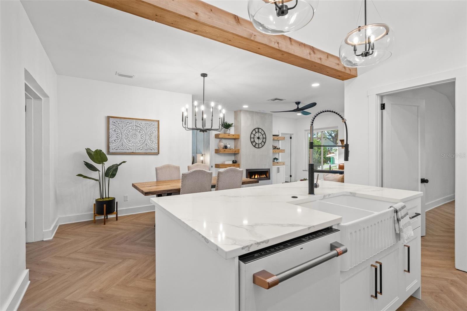 RIO VISTA - Residential