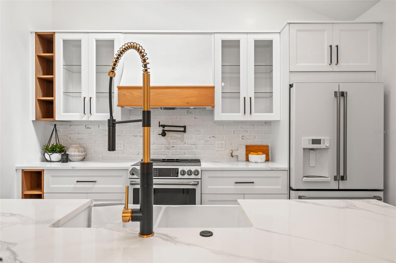 RIO VISTA - Residential