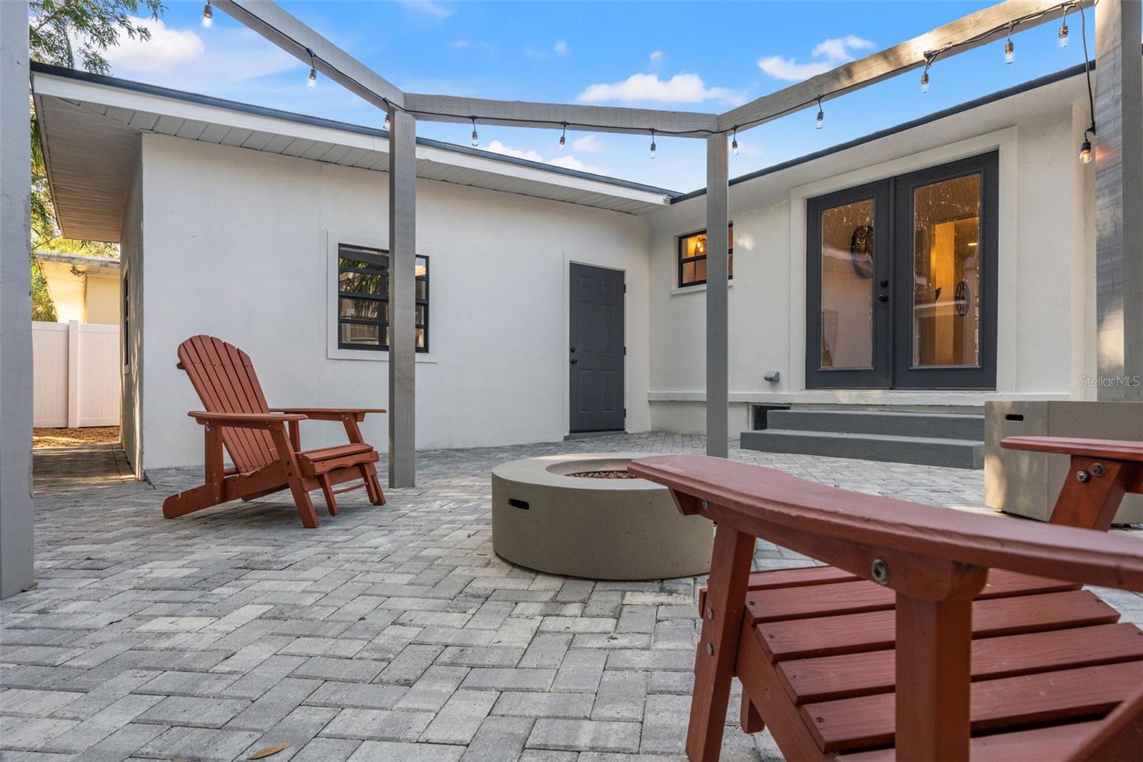 RIO VISTA - Residential