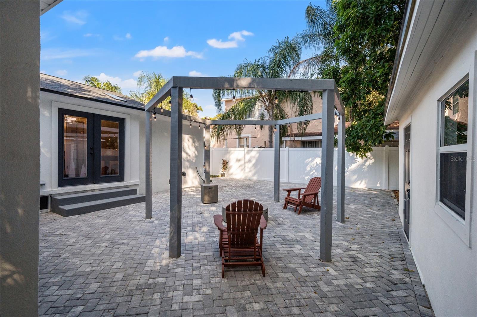 RIO VISTA - Residential