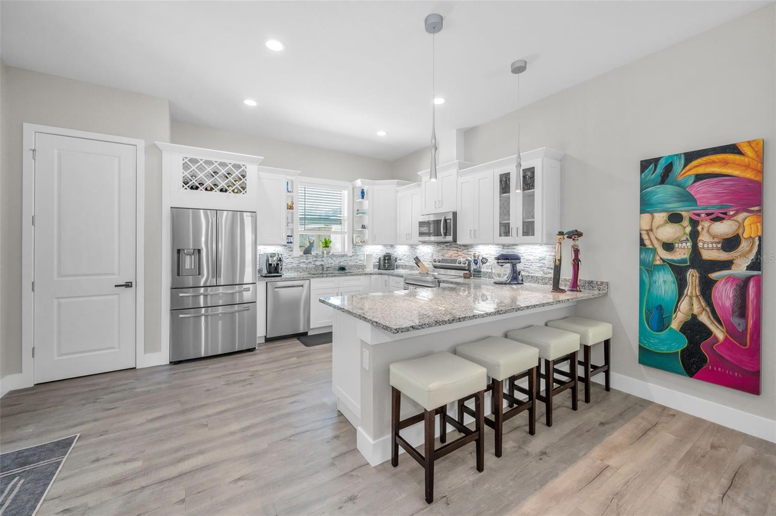 112 W SLIGH AVENUE