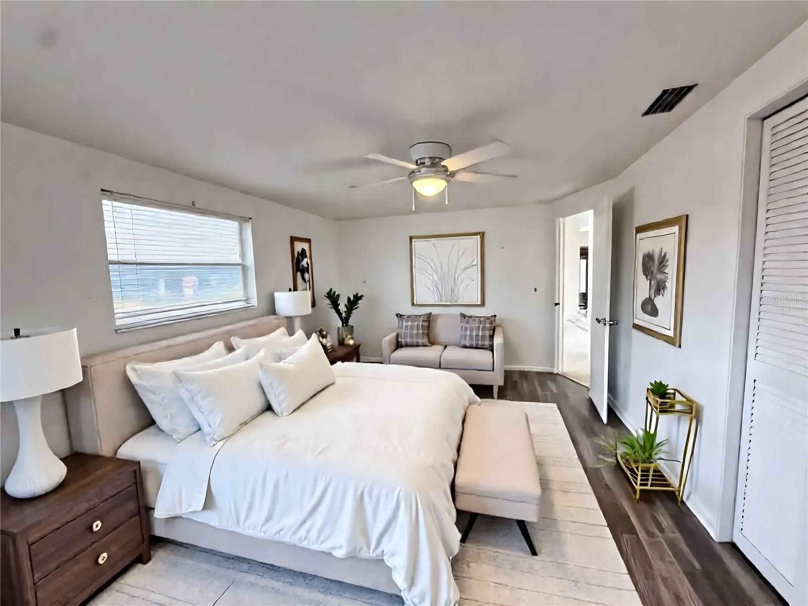 COLONIAL HILLS - Residential